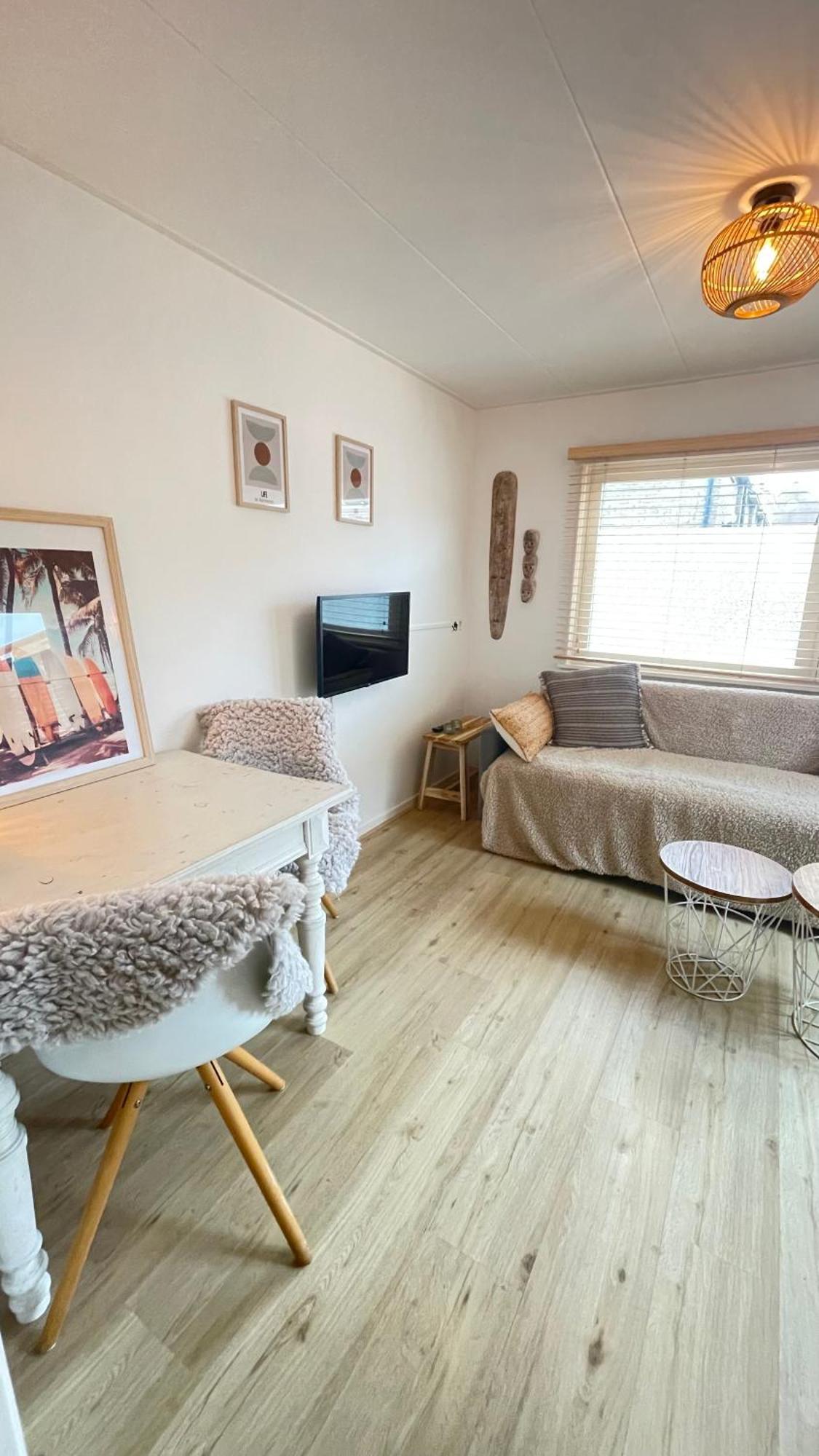 Kust4 Huis Met Sauna 에크몬드안지 외부 사진