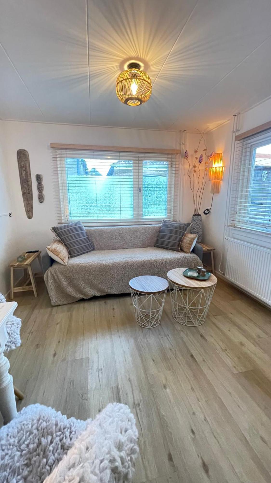 Kust4 Huis Met Sauna 에크몬드안지 외부 사진