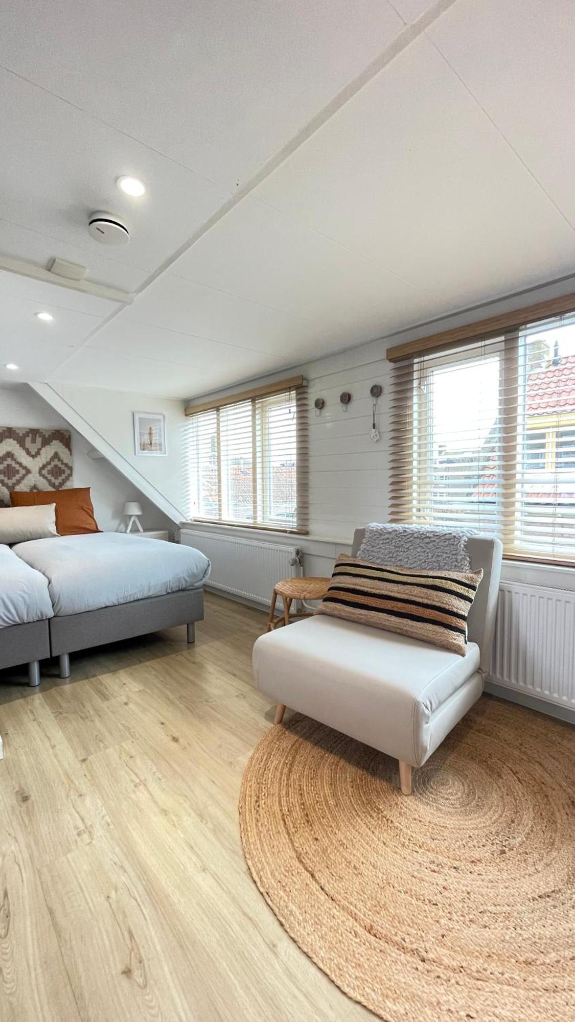 Kust4 Huis Met Sauna 에크몬드안지 외부 사진